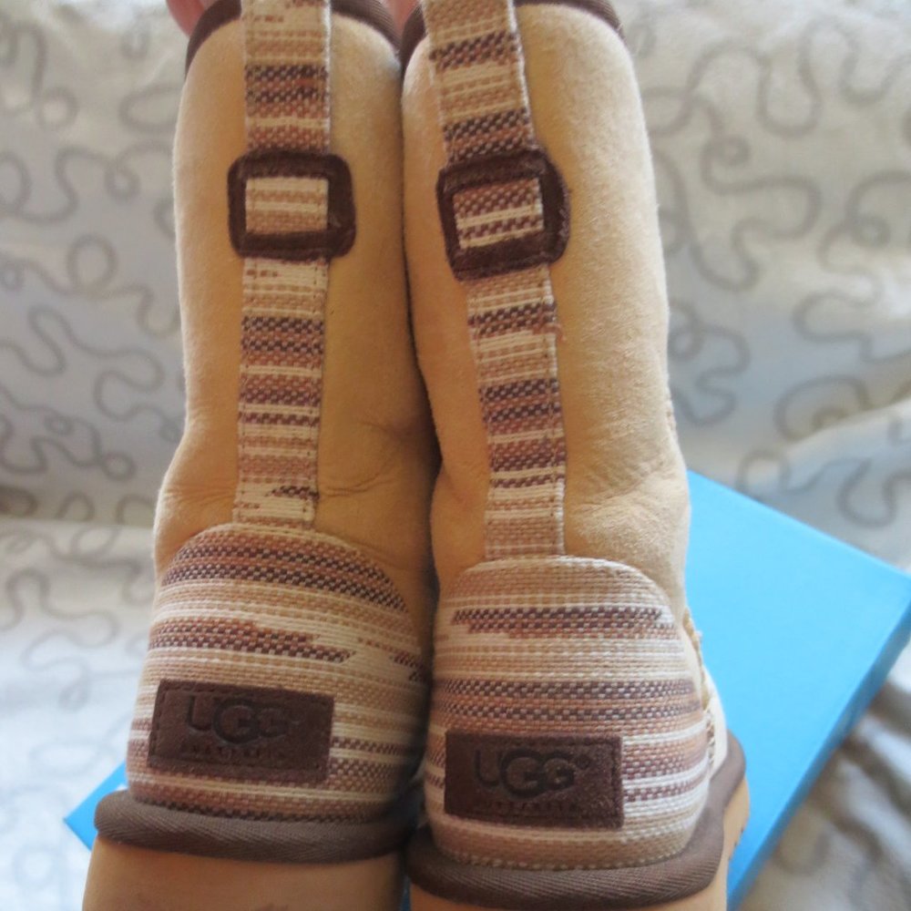 UGG classic short Serape boots
